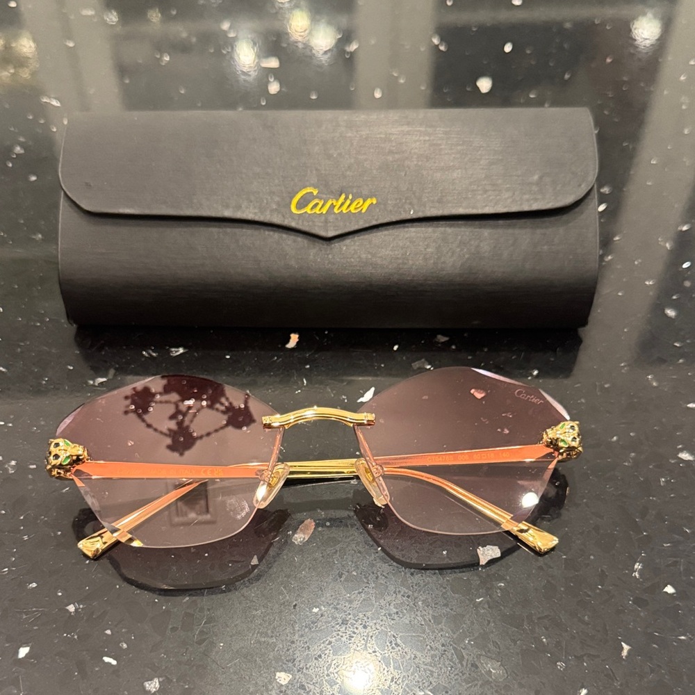 Cartier Women's Sunglasses with Gold Frame and Pink Lenses